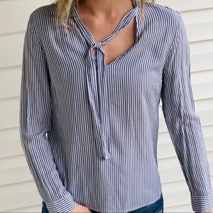 SALE Women’s GAP S Tie Long Sleeve Shirt